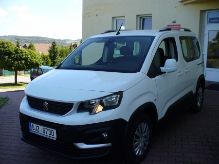 Auto_pro_ucely_pecovatelske_sluzby_3